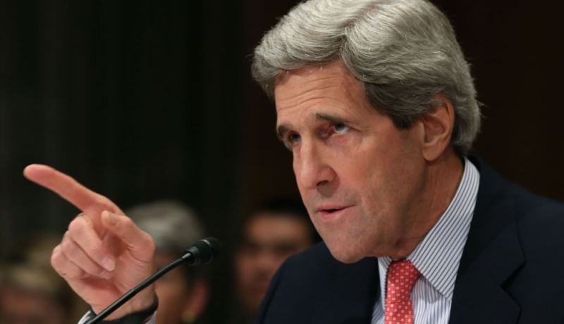 كيري يكشف أسباب تمديد العقوبات الأمريكية على إيران