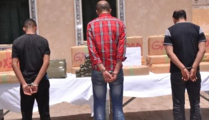 توقيف 3 بارونات وحجز كمية من المخدرات في الغرب الجزائري