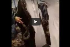 بالفيديو.. شاهد هدية سعودي لصديقه يوم زفافه