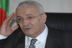 وزير الاتصال والأمانة الإعلامية‮!‬