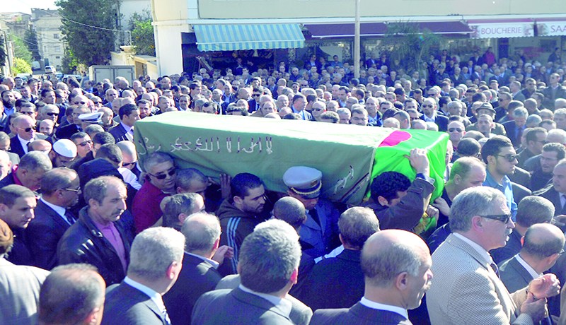 تشييع جثمان الفقيد محمد حجدو أمس في مقبرة واد الرمان بالعاصمة