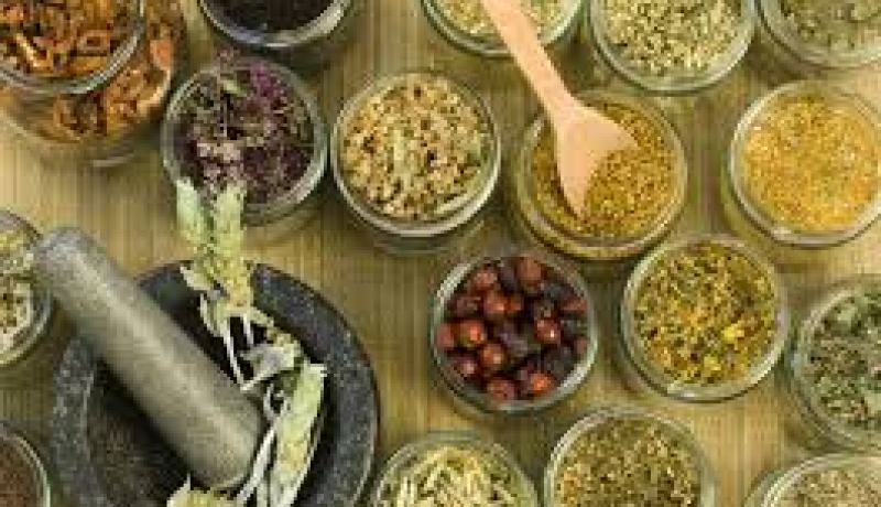 حجز أعشاب ومستحضرات عشبية غير قانونية بالسوق الأسبوعي لماسرى في مستغانم