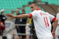 عبد القادر غزال يتورط  في فضيحة الكالشيو الإيطالي