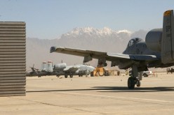 انفجار داخل اكبر قاعدة امريكية في افغانستان وطالبان تتبنى