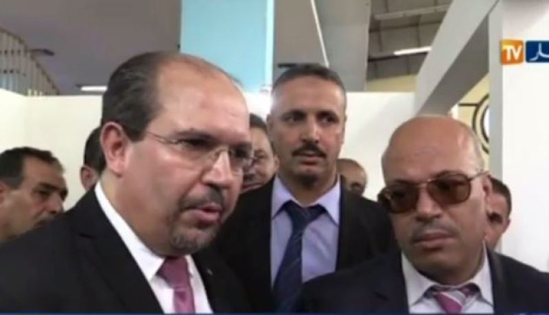 بالفيديو.. وزير الشؤون الدينية يتبرأ من الطوائف الدينية ويحذر من المد الشيعي