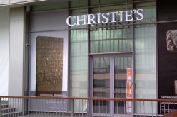 نساء الجزائر  بـ140 مليون دولار