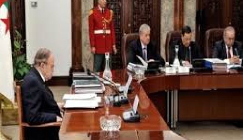 الرئيس بوتفليقة يترأس اجتماعا وزاريا اليوم الثلاثاء