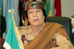 القذافي يقول انه باق في السلطة والمحتجين مرتزقة