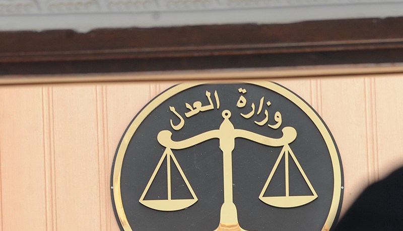حراڤ من النيجر يتعلم العربية لاستمالة القاضي