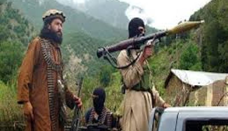 مصرع 95 شخصا على الأقل في هجوم لطالبان على مدرسة عسكرية في شمال غرب باكستان