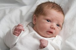 العثور على رضيعين حديثي الولادة احدهما ميت في غيليزان