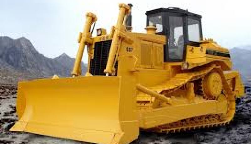 وفاة شاب في العشرينات إثر سقوطه من جرافة في تيسمسيلت