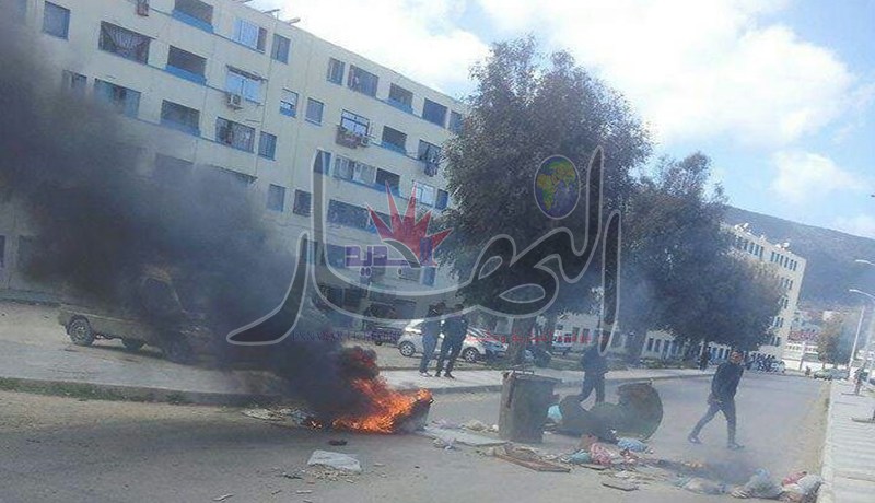 الشعب يريد واليا ورئيس دائرة