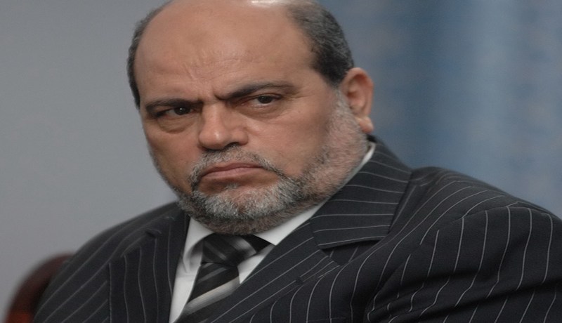 سلطاني يُحضّر لتنحيته غول ومناوئوه يحجزون تذكرة الرحيل إلى الحزب الجديد