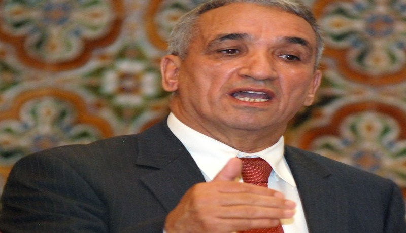 بن حمادي‮ ‬ينصح بـ‮''‬الفايسبوك‮''