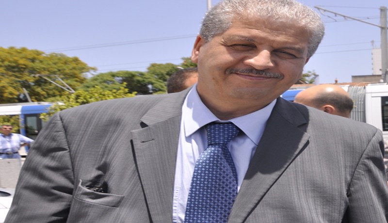 ''‬الدڤلة‮'' ‬علـى الطريـق السريـع‮‬