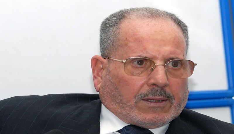 وزارة بأموال المحسنين