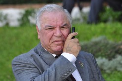 حجار.. رجل بوتفليقة في الوساطة بتونس