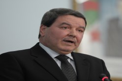 هامل‮ ‬يحمي‮ ‬الشباب من الجريمة‮