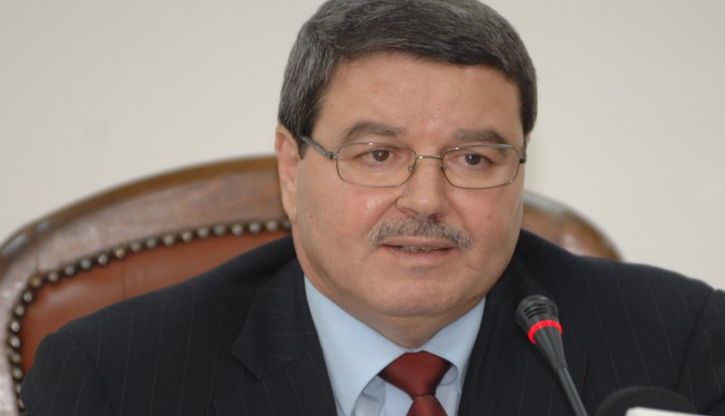هامل‮ ‬يستقبل المصوّرين الصحافيين