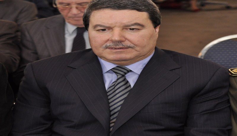 اللواء‮ ''‬يتهلّى‮'' ‬في‮ ‬الصحافيين‮   ‬