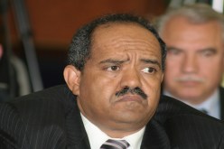 ‬لكصاسي‮ ‬يبحث عن الإعلام الآلي‮ ‬