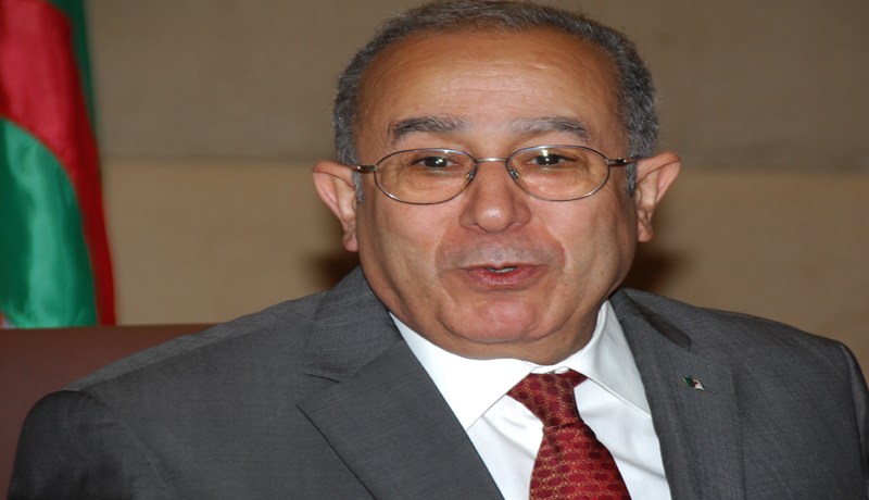 لعمامرة ثقيل دبلوماسيا
