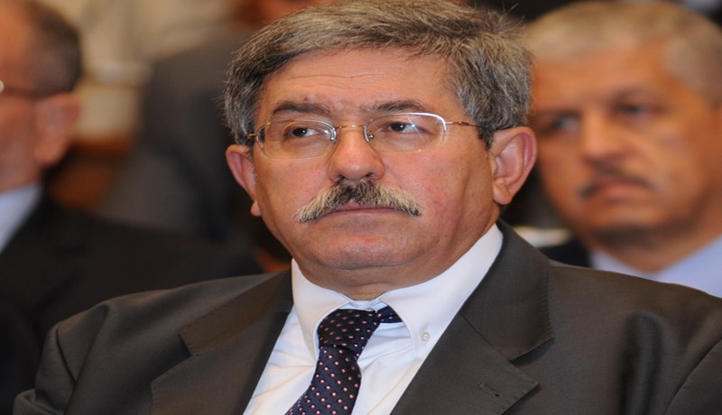 أويحيى يفتح باب الترشح للمواطنين
