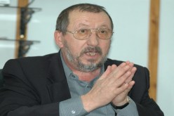 المركزية النقابية تنقذ‮ ''‬الفاشلين‮''