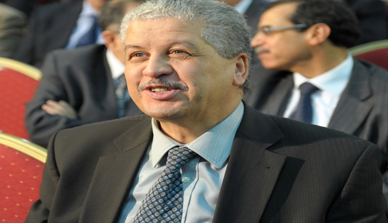 سلال يتخلّى عن البروتوكولات