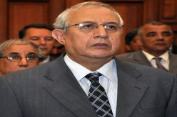 زياري يجهل عدد أطبائه