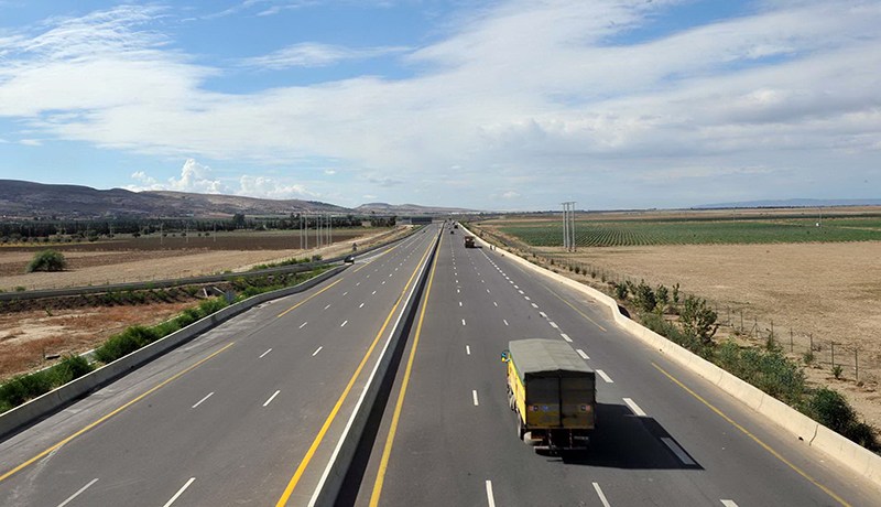 الإسبان والكارطونات الثلاث