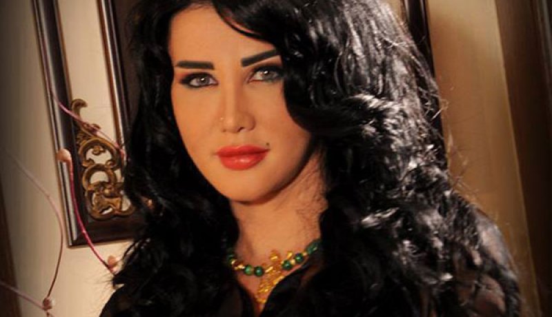 بالصور وجه الفنانة السورية جيني إسبر يتعرض لتشوه