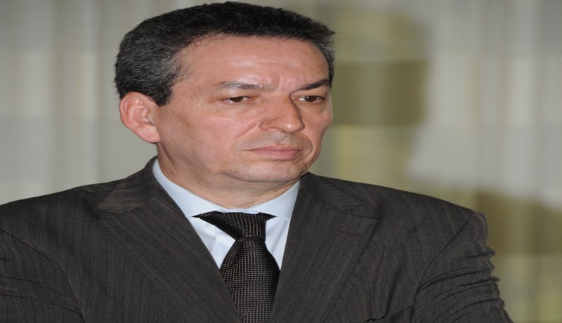 ما سرّ قصة 42 سيارة بوزارة البيئة