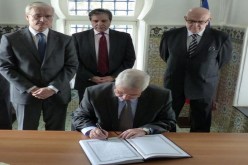 بن صالح يعزّي السفارة الفرنسية