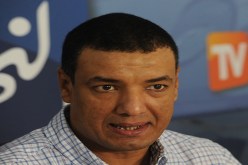 هشـام الجخ يصل إلى الجزائر