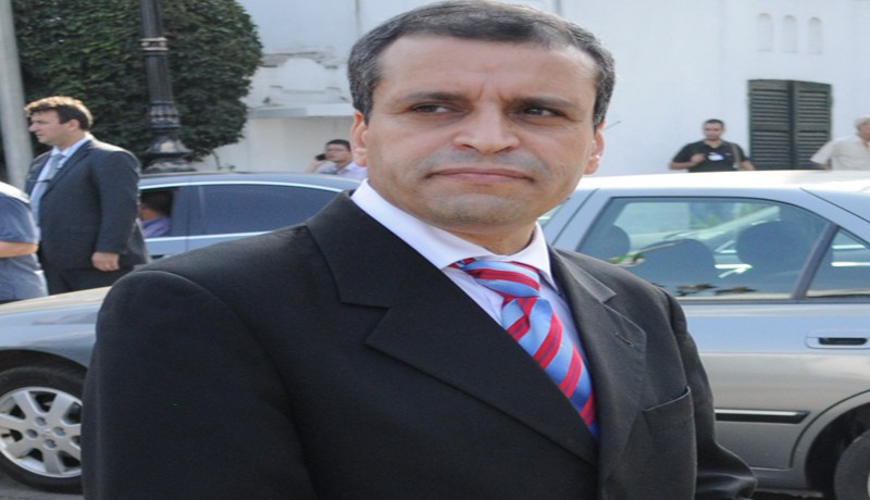 مصيطفى يتعلّم من الكوريين