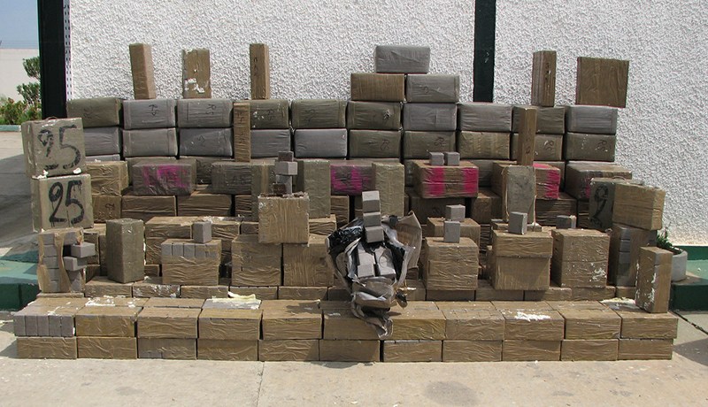 جمارك تلمسان تحجز قرابة 2 طن من الكيف بعد مطاردة بهنين