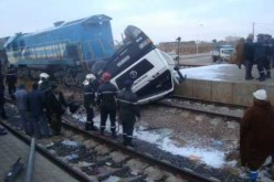 وفاة شخص و جرح 2 في حادث اصطدام بين قطار لنقل المسافرين و شاحنة صهريج