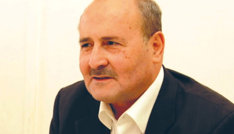 يعلى.. الجنرال المواطن