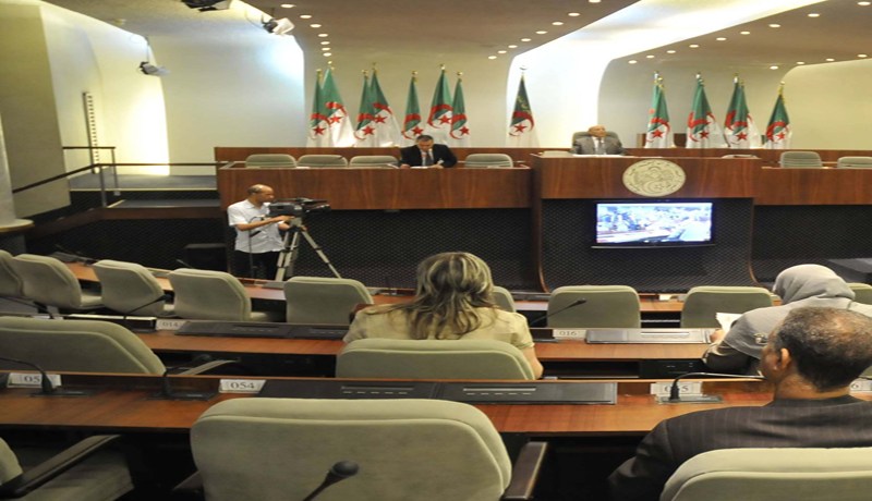 برلماني يتحدّث باسم  الهوا والريح