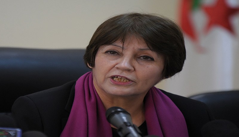 وأخيرا بن غبريت تتعامل بالبريد الإلكتروني