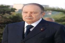 الجزائريات‮ ‬يدعين للرئيس بالشفاء