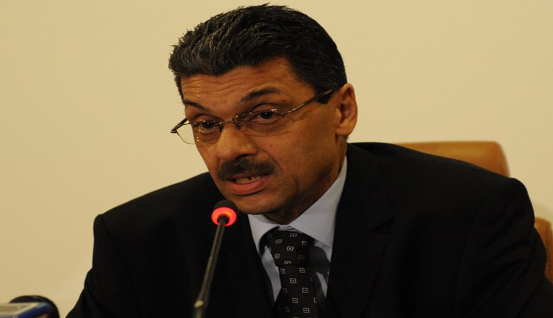 الضرائب تنتظر ترخيصا لمطاردة أصحاب‮ ''‬الشكارة‮'' ‬