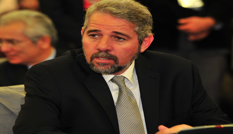 مدير.. آخر من يعلم