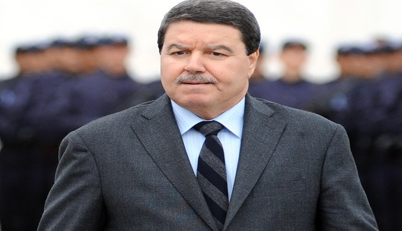 هامل‮ ''‬يتهلّى‮'' ‬في‮ ‬الجالية‮ ‬