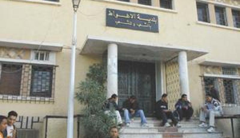 الأقربون أولى في‮ ‬الأغواط‮