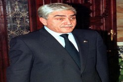 زروال‮ ‬يستقبل أبناء الشهداء
