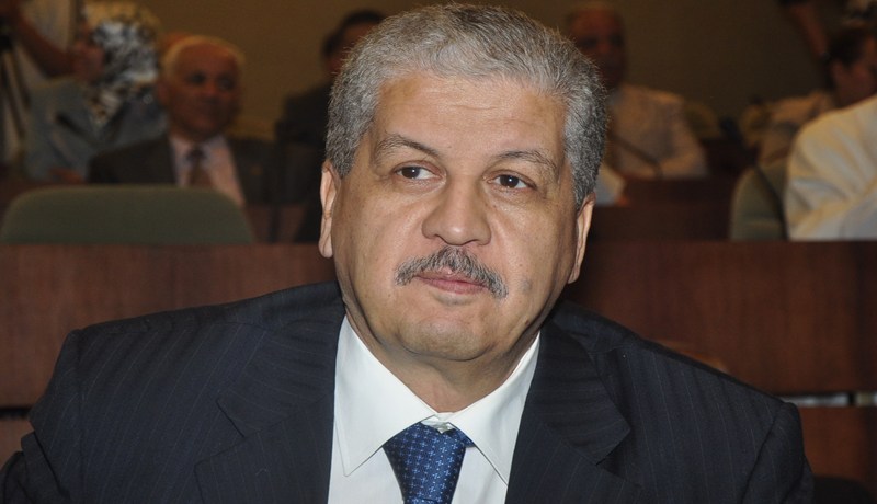 مات الملك يعيش الملك!