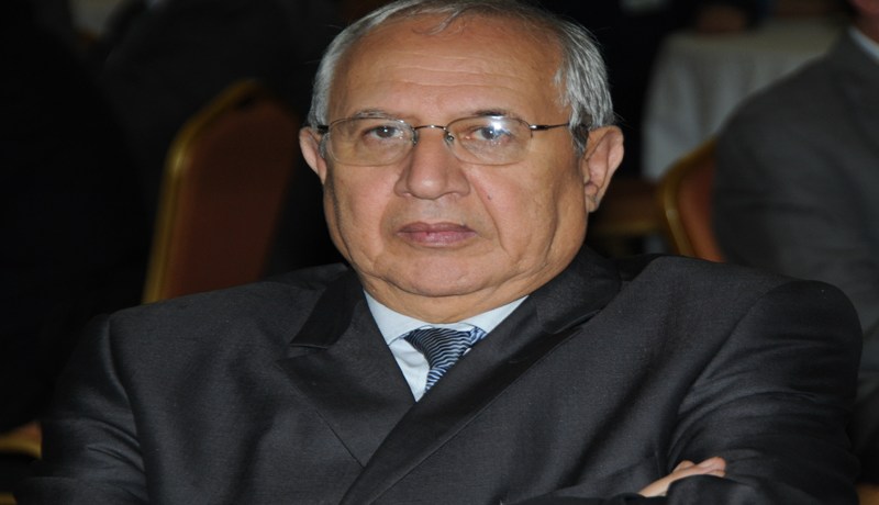 اشتراكات 23 سنة في مهب الريح في «مايو»